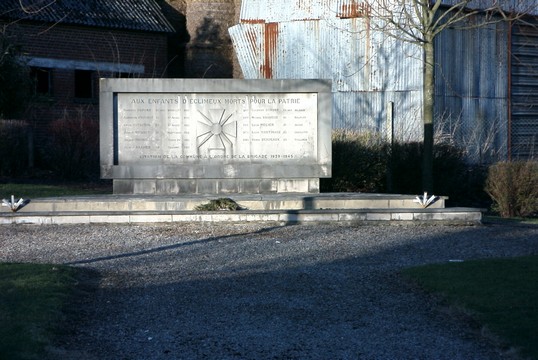Le monument aux morts d'ECLIMEUX