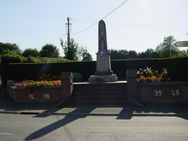 Le monument aux morts d'ESTREE-WAMIN