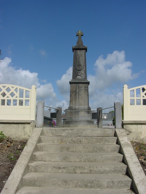 Le monument aux morts de FIEFS