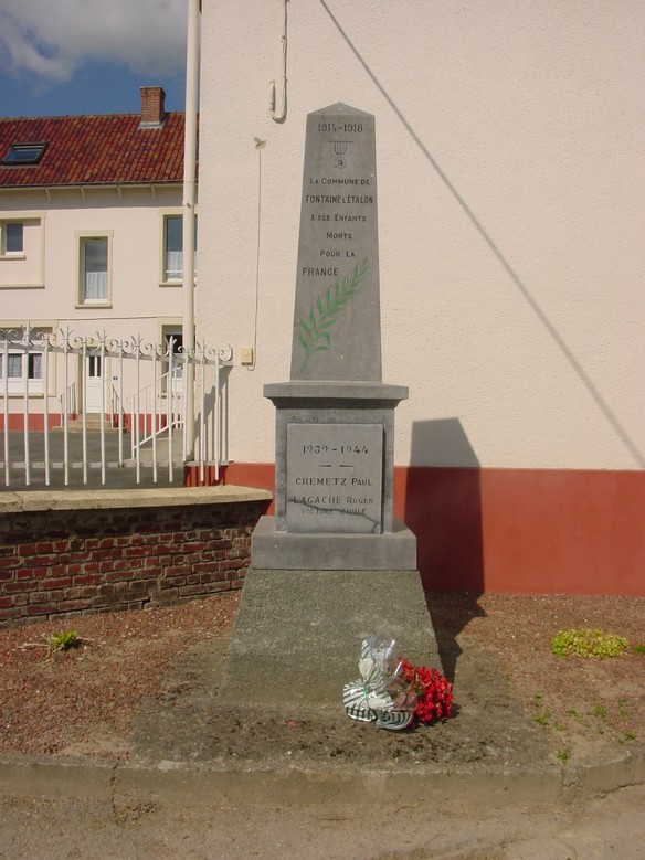 Le monument aux morts de FONTAINE-L'ETALON