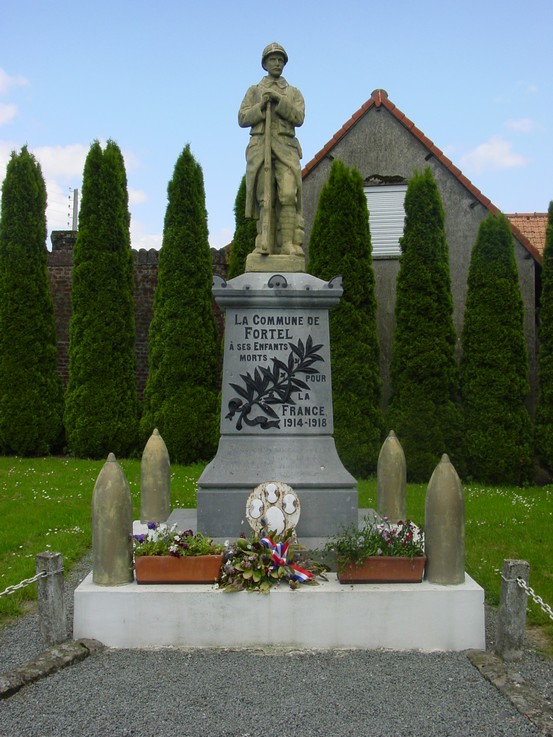 Le monument aux morts de FORTEL-EN-ARTOIS