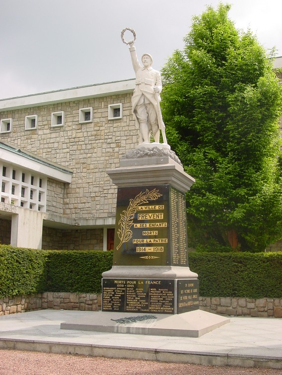 Le monument aux morts de FREVENT