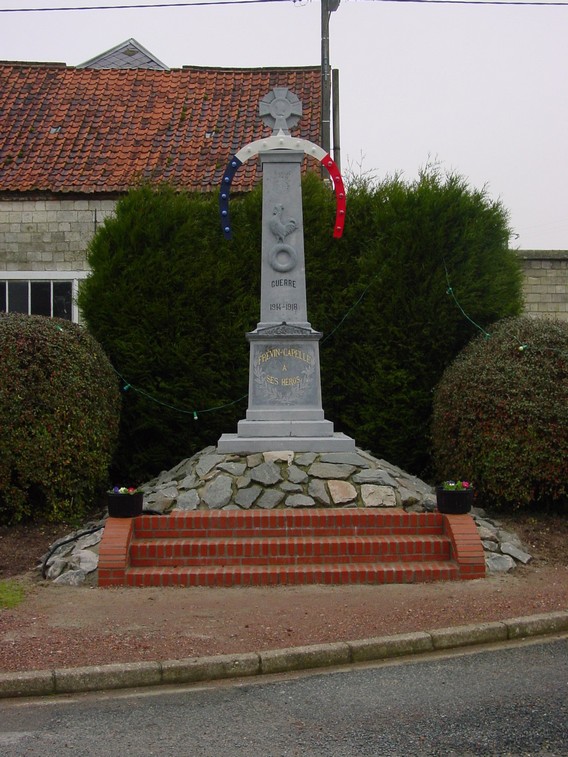 Le monument aux morts de FREVIN-CAPELLE