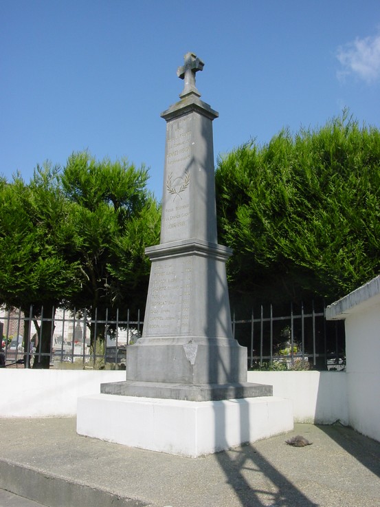 Le monument aux morts de GENNES-IVERGNY