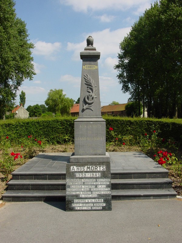Le monument aux morts de GRAND-RULLECOURT