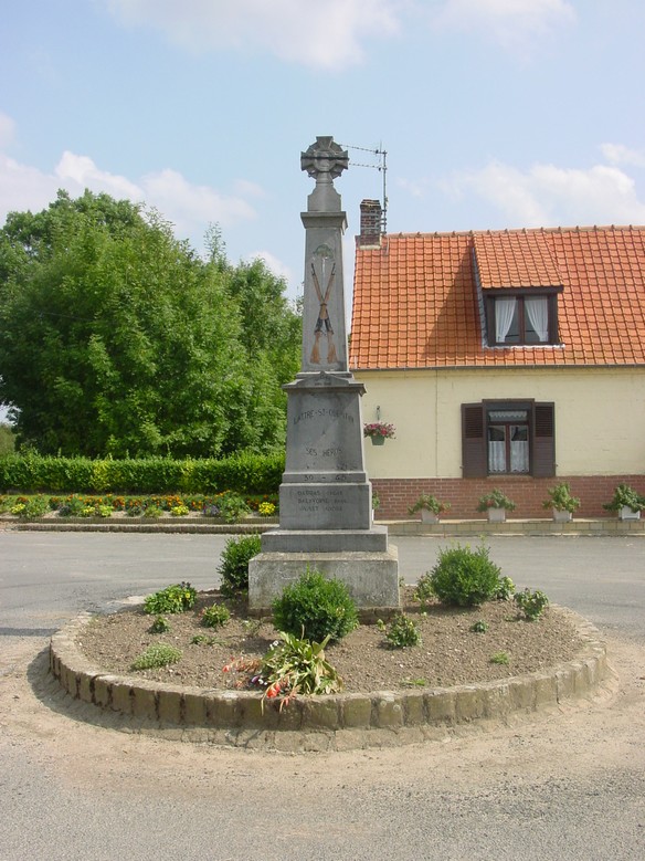 Le monument aux morts de LATTRE-SAINT-QUENTIN