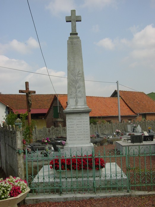 Le monument aux morts de LINZEUX