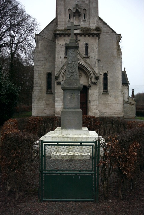 Le monument aux morts de MONCHY-CAYEUX