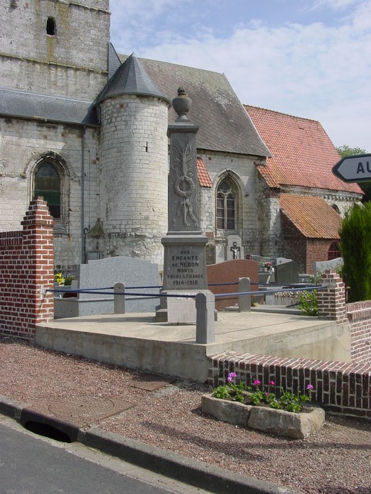 Le monument aux morts de NEDON
