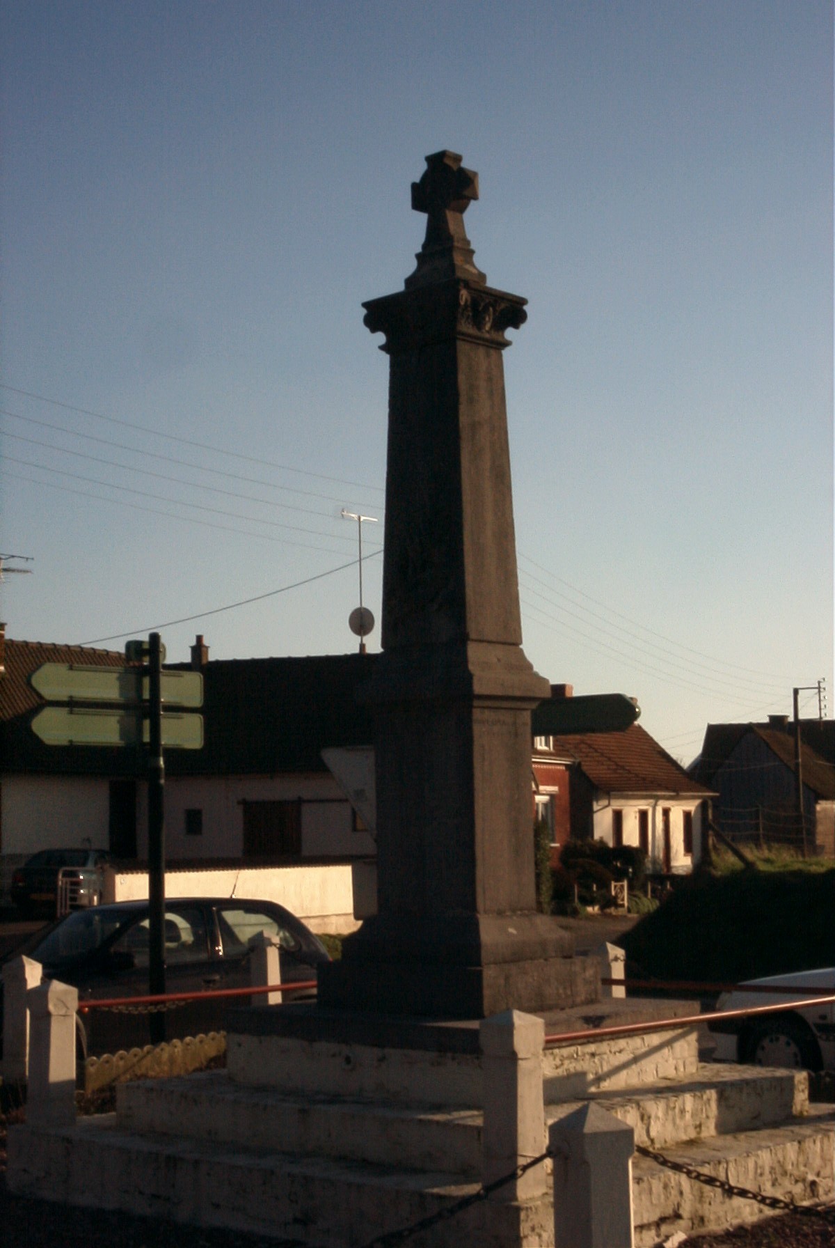 Le monument aux morts d'OEUF-EN-TERNOIS