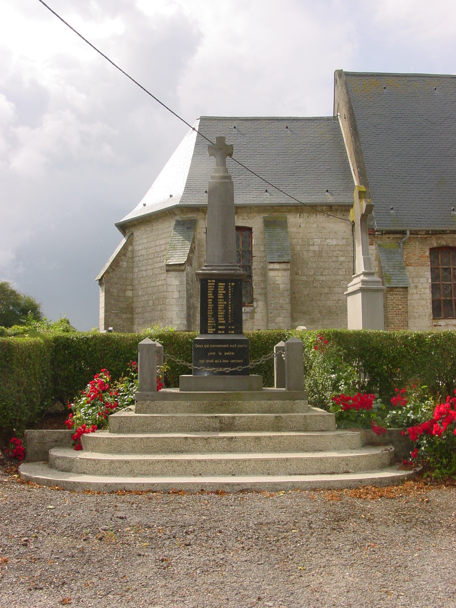 Le monument aux morts d'OSTREVILLE