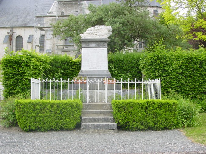 Le monument aux morts de ROLLANCOURT