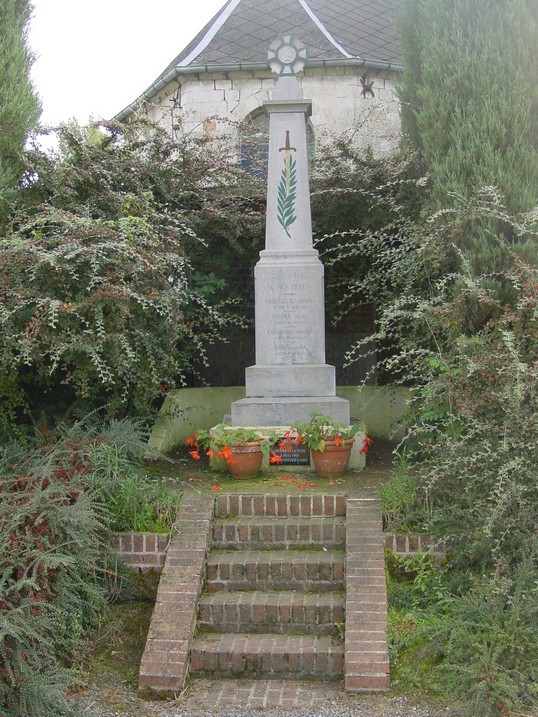Le monument aux morts de SARS-LE-BOIS