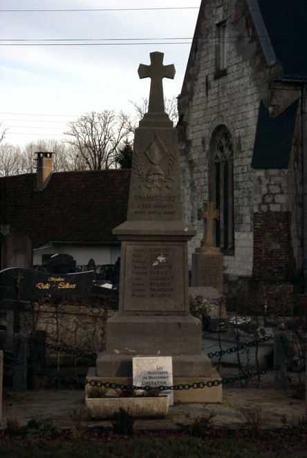 Le monument aux morts de TRAMECOURT
