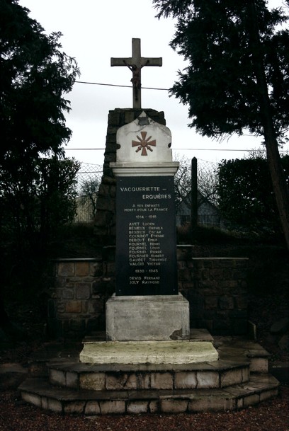 Le monument aux morts de VACQUERIETTE-ERQUIERES